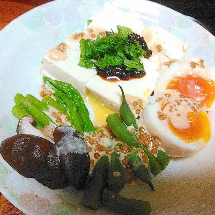 豆腐と卵と色々野菜の和風マヨサラダ